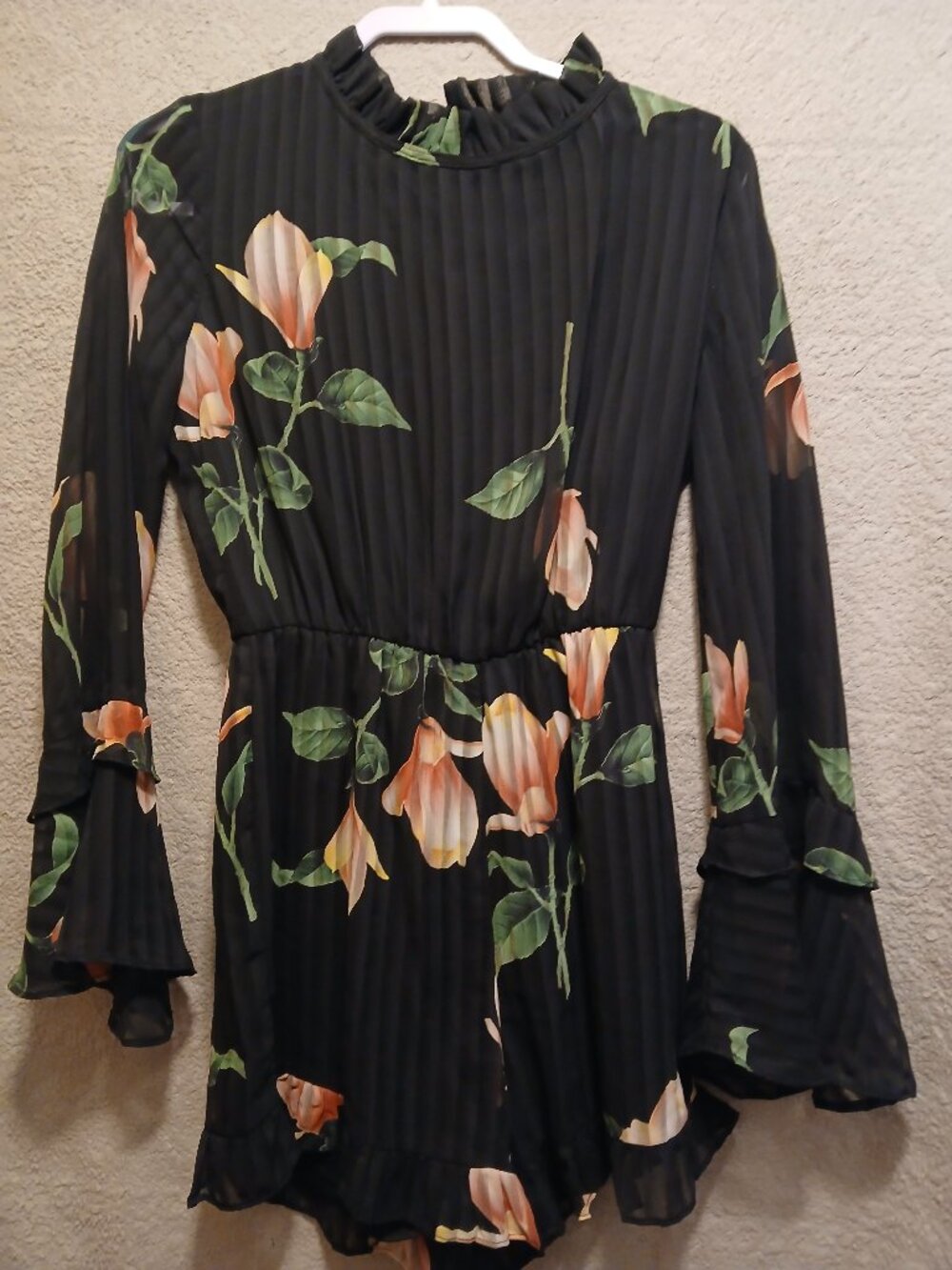 Lulus shorts romper